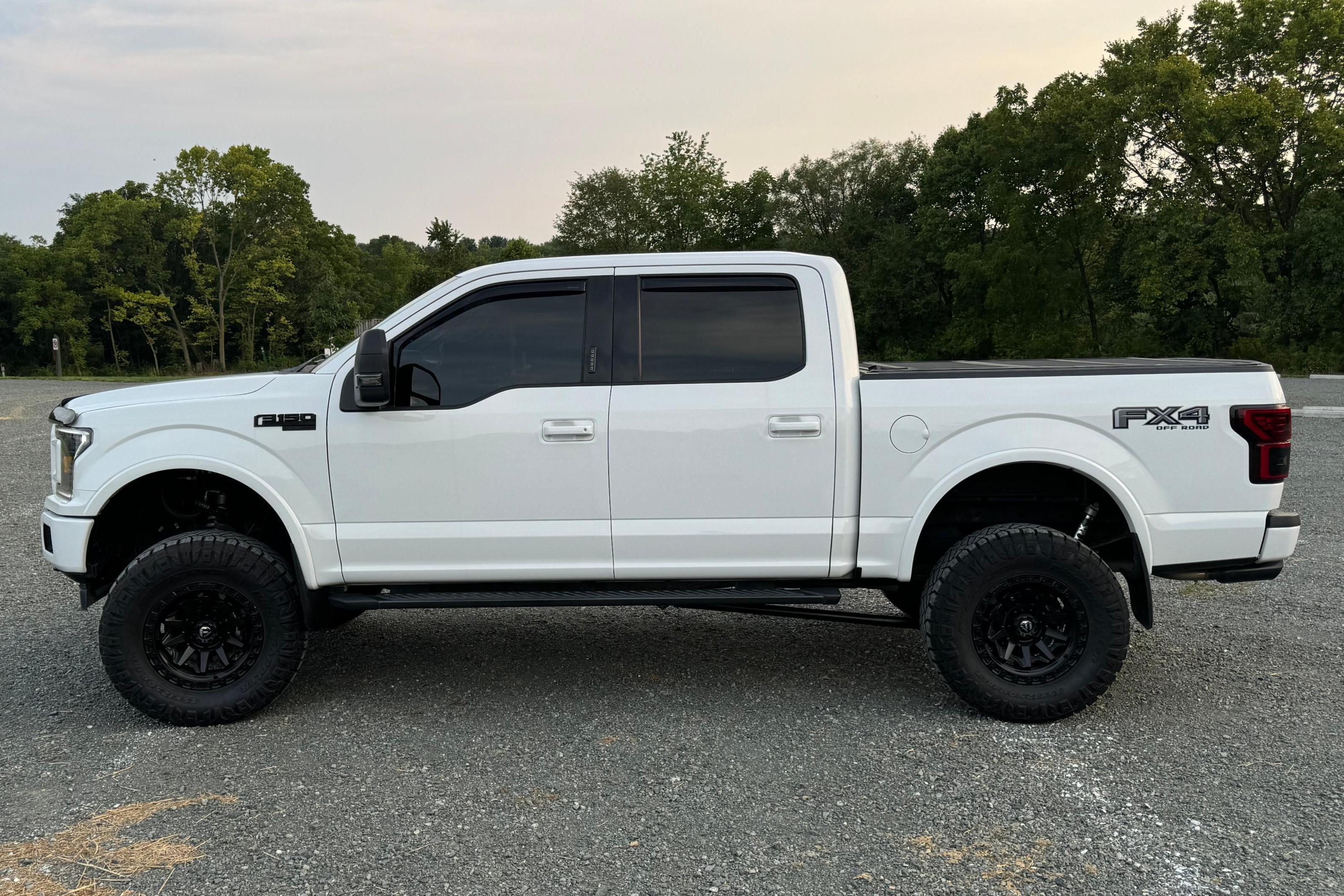 2018 Ford F-150 XLT 4x4 SuperCrew image 3