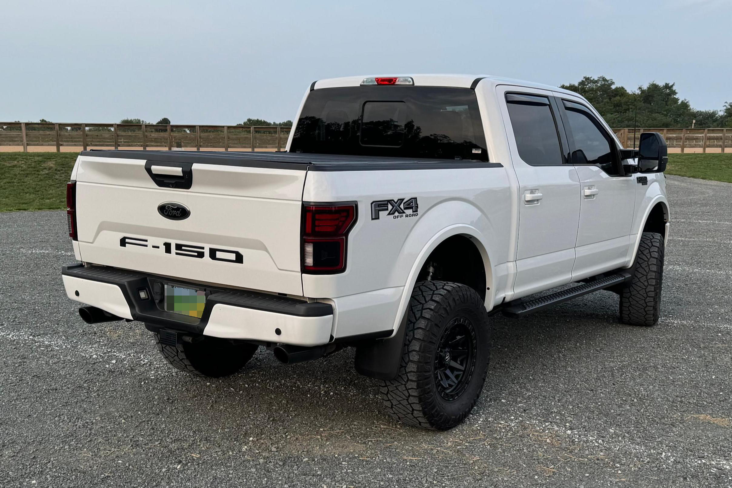 2018 Ford F-150 XLT 4x4 SuperCrew image 4