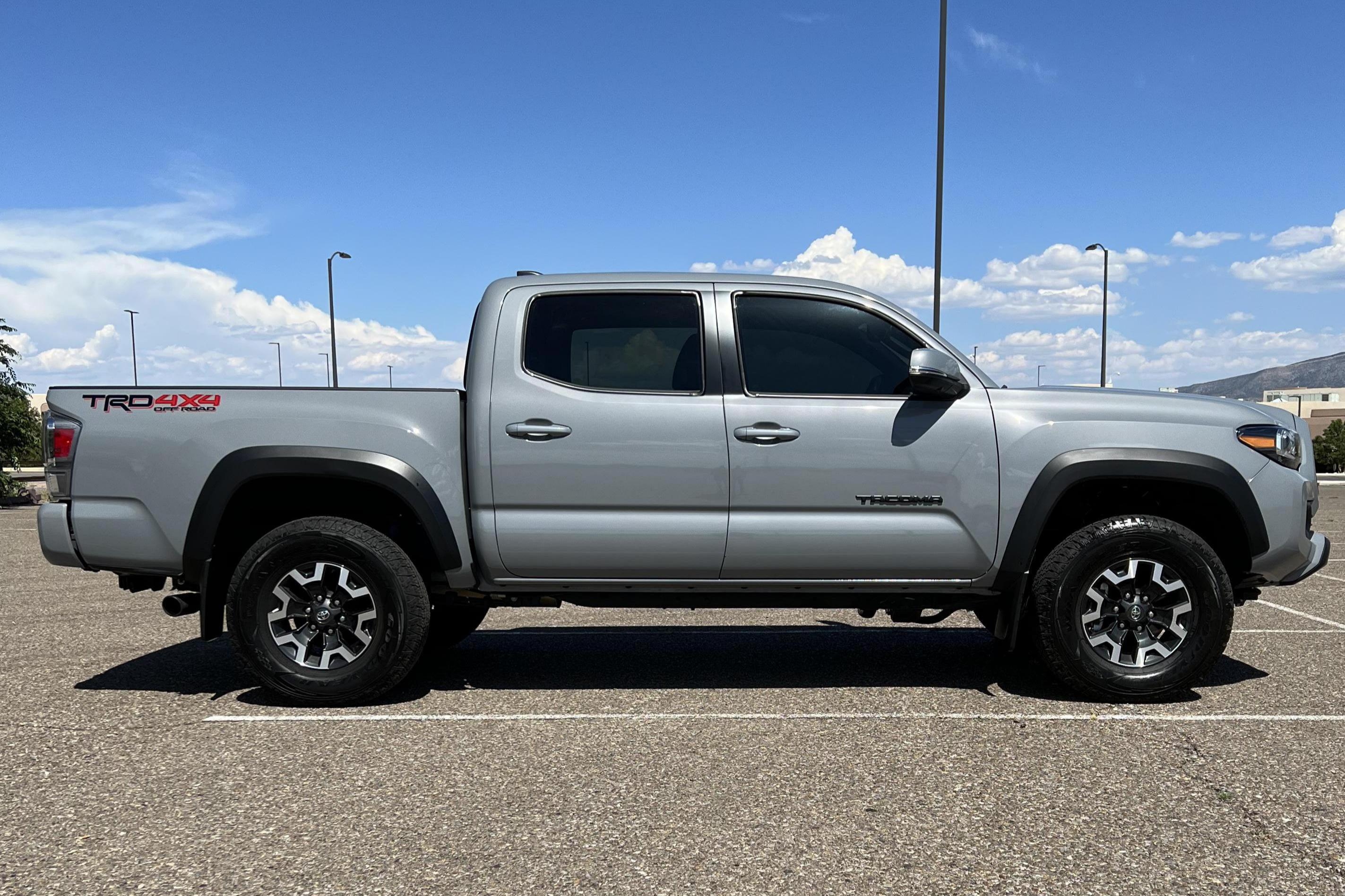 2020 Toyota Tacoma TRD Off-Road Double Cab 4x4 image 3