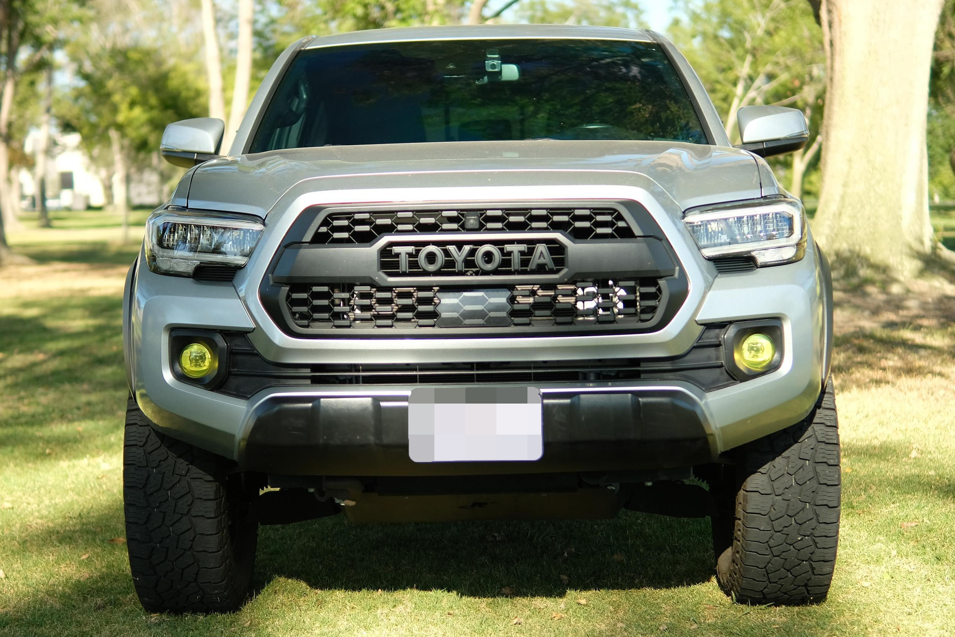 2022 Toyota Tacoma TRD Off-Road Double Cab 4x4 image 2