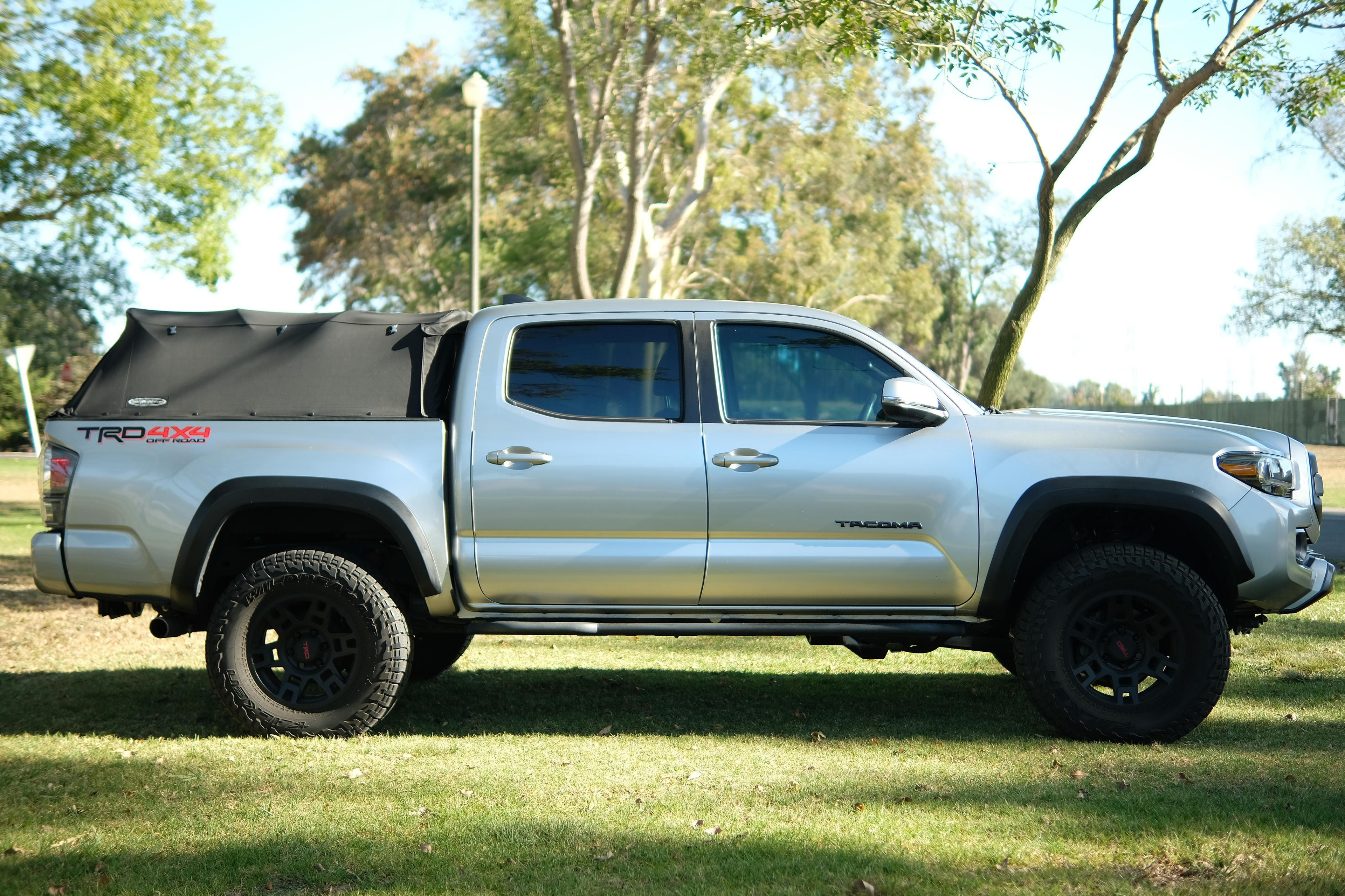 2022 Toyota Tacoma TRD Off-Road Double Cab 4x4 image 3