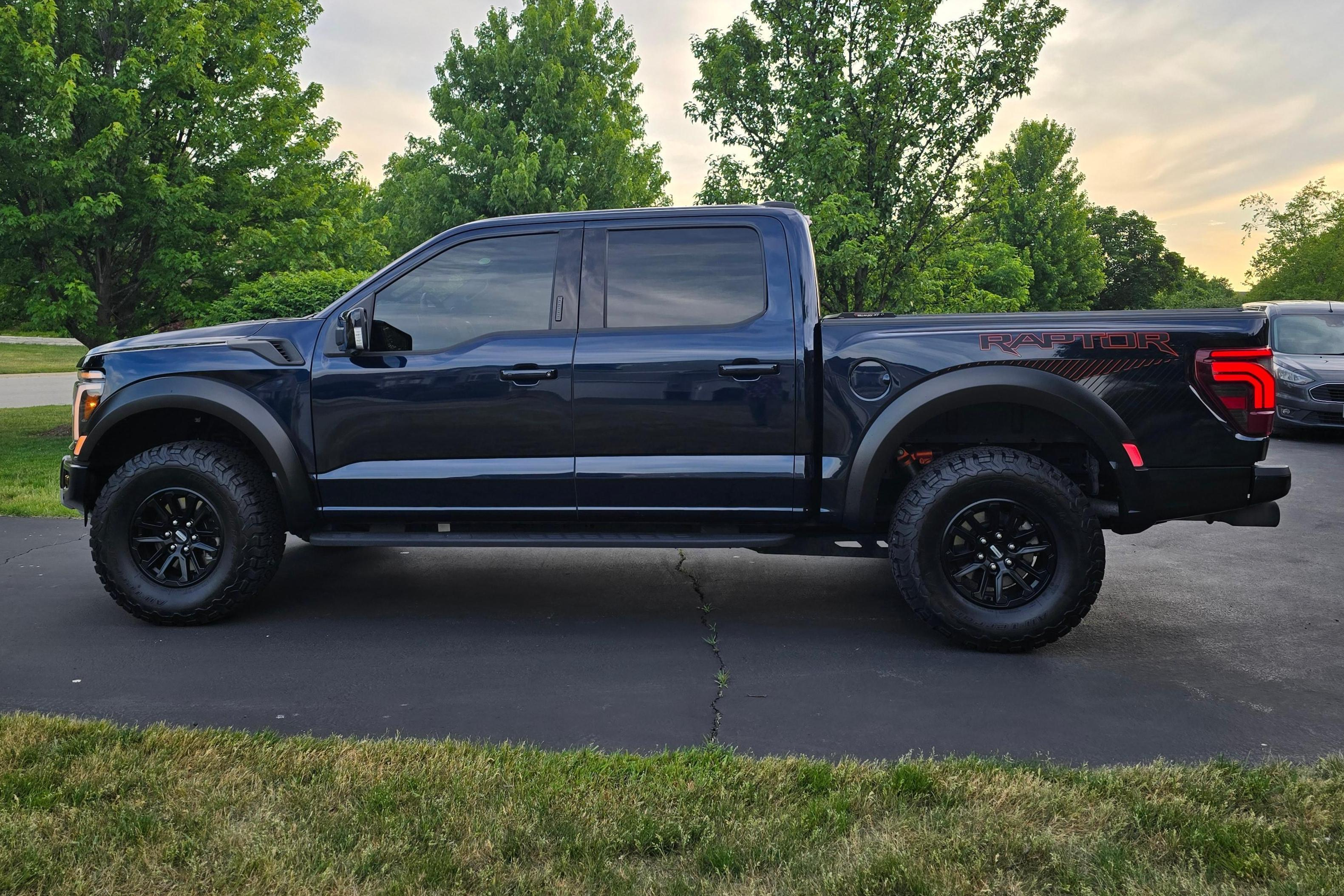 2024 Ford F-150 Raptor image 3