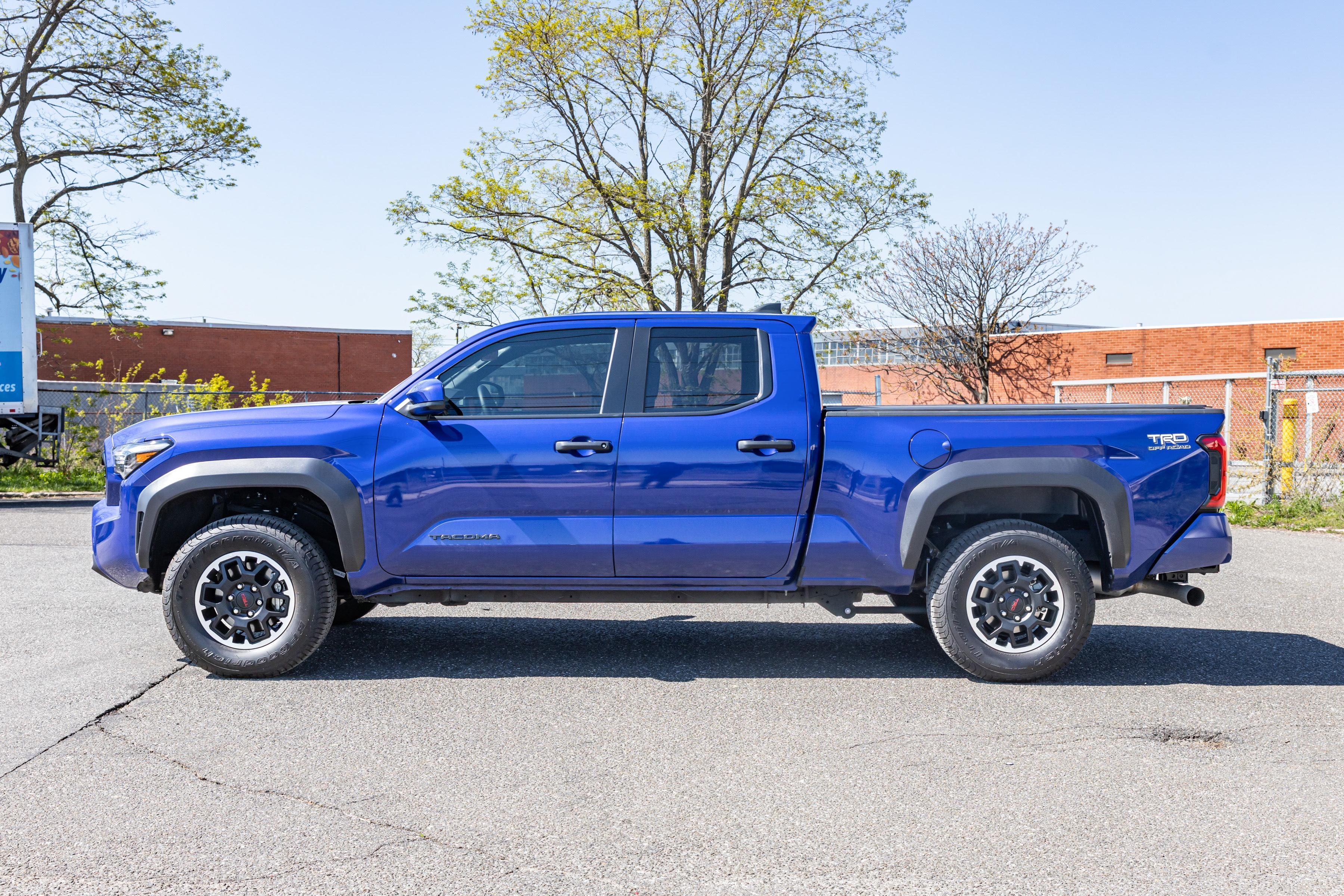 2025 Toyota Tacoma TRD Off-Road Double Cab 4x4 image 6