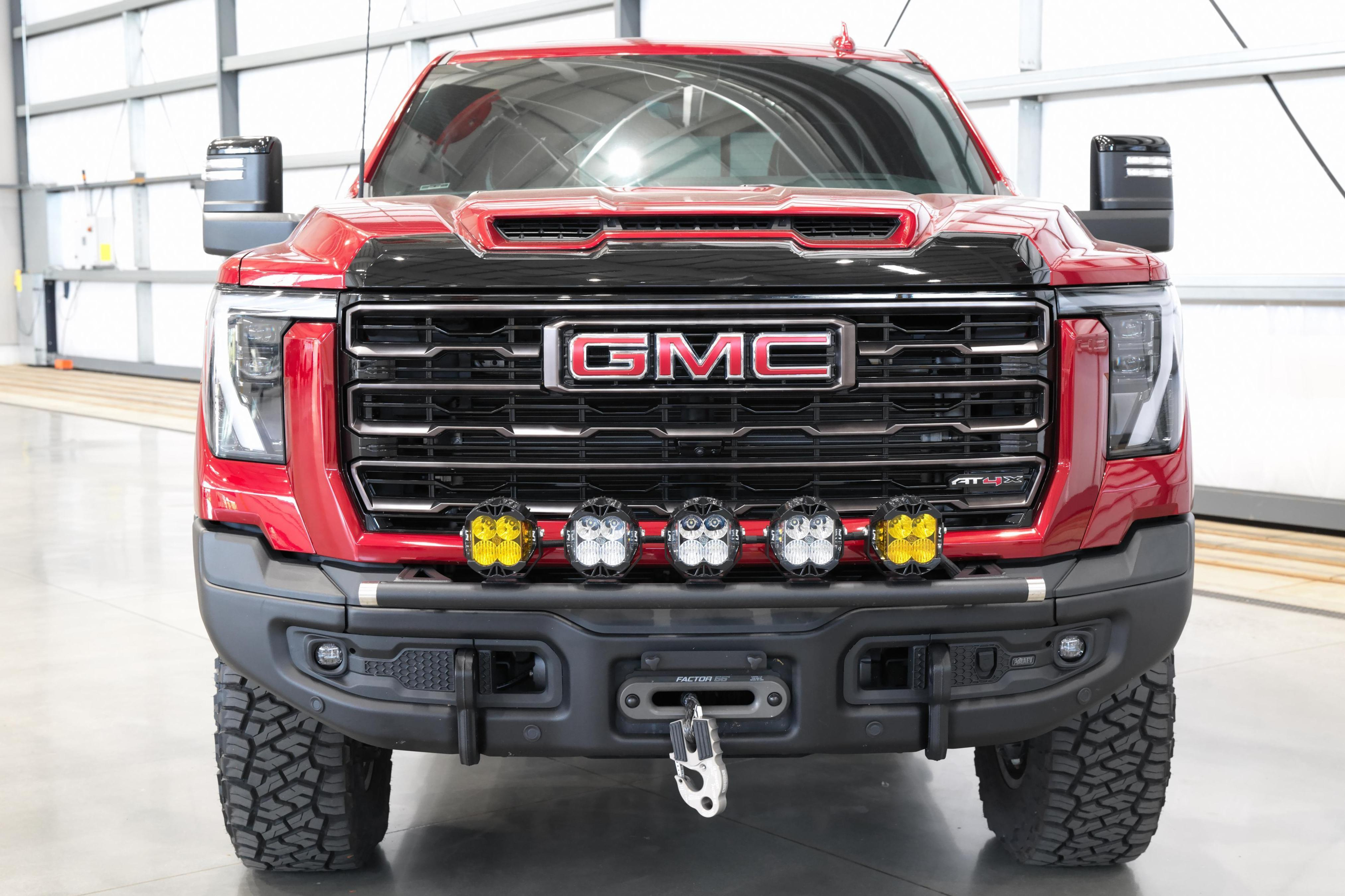 2024 GMC Sierra 2500 HD AT4X image 2