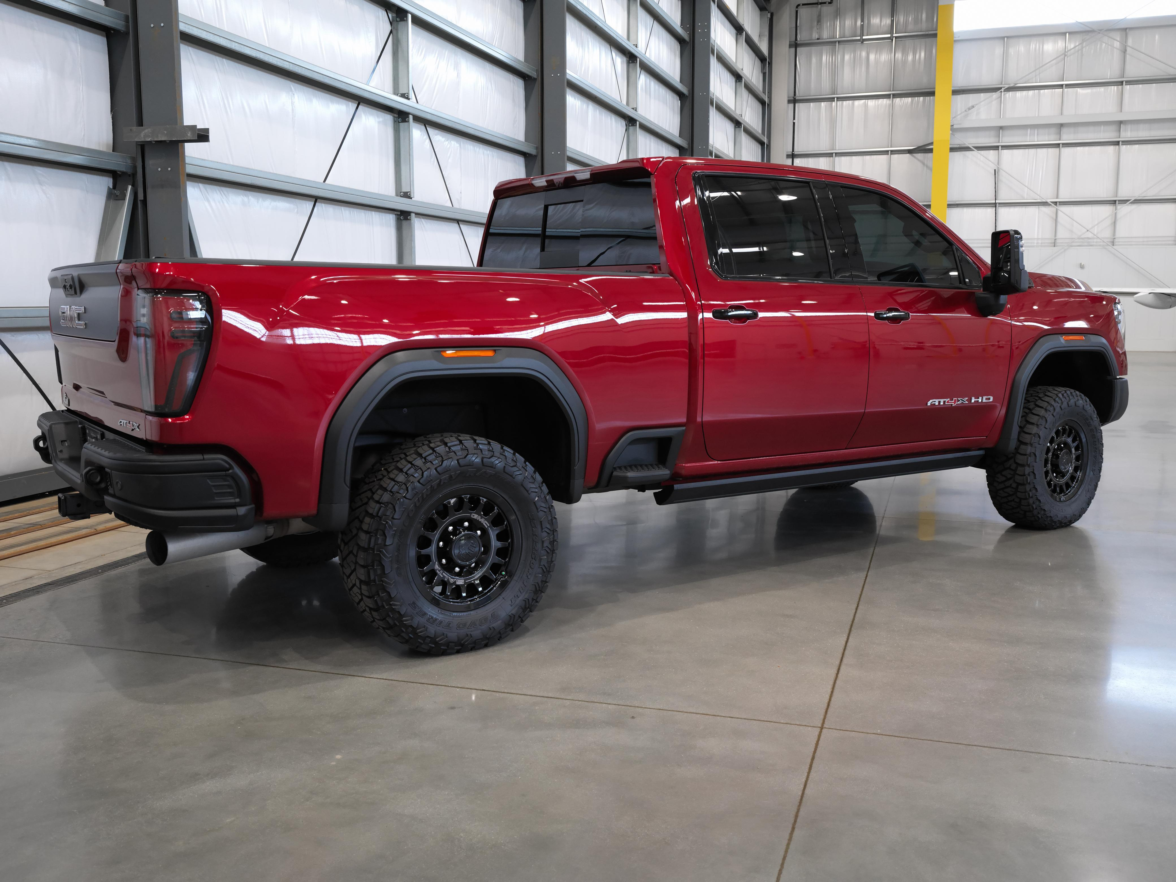 2024 GMC Sierra 2500 HD AT4X image 8