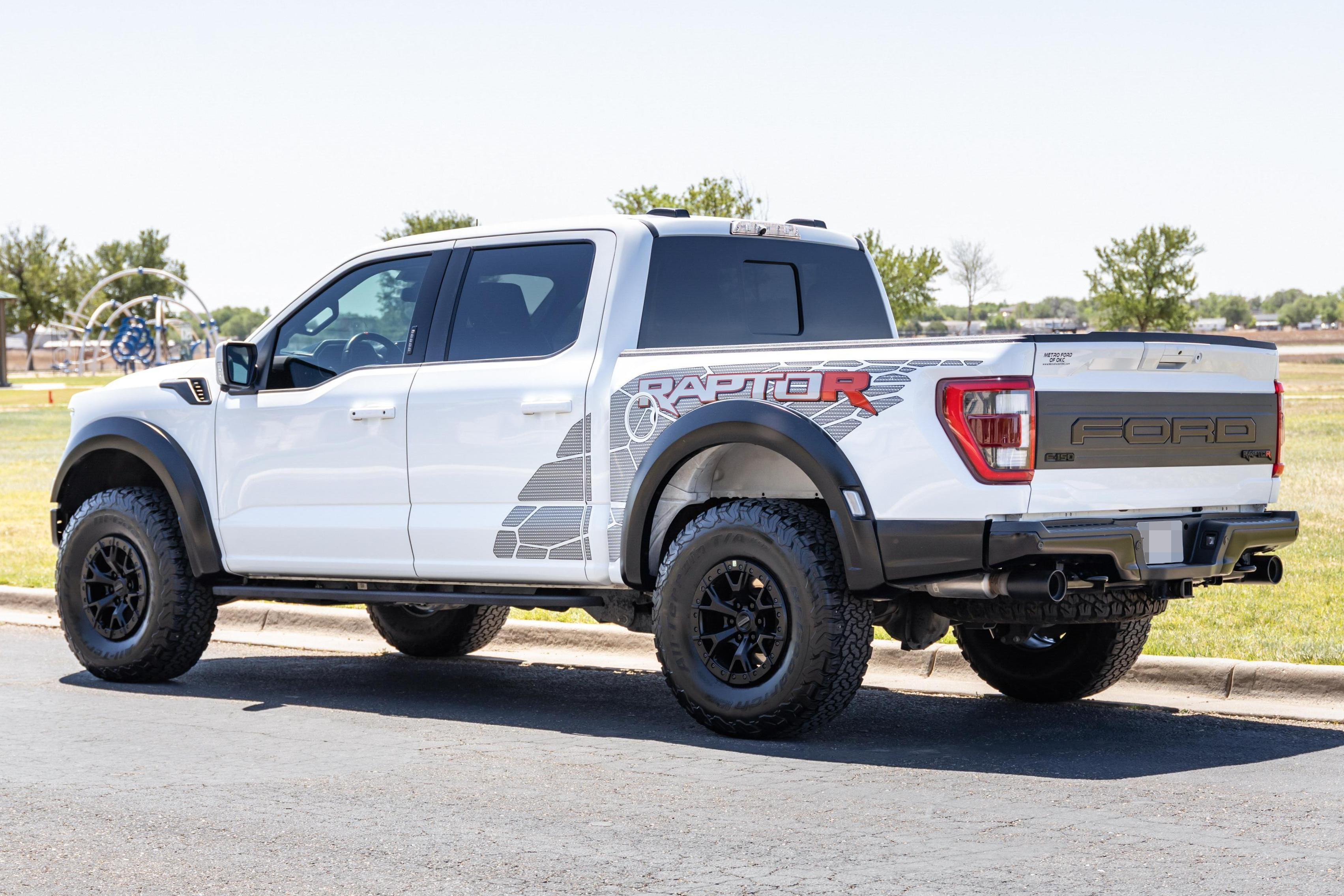 2023 Ford F-150 Raptor R image 4