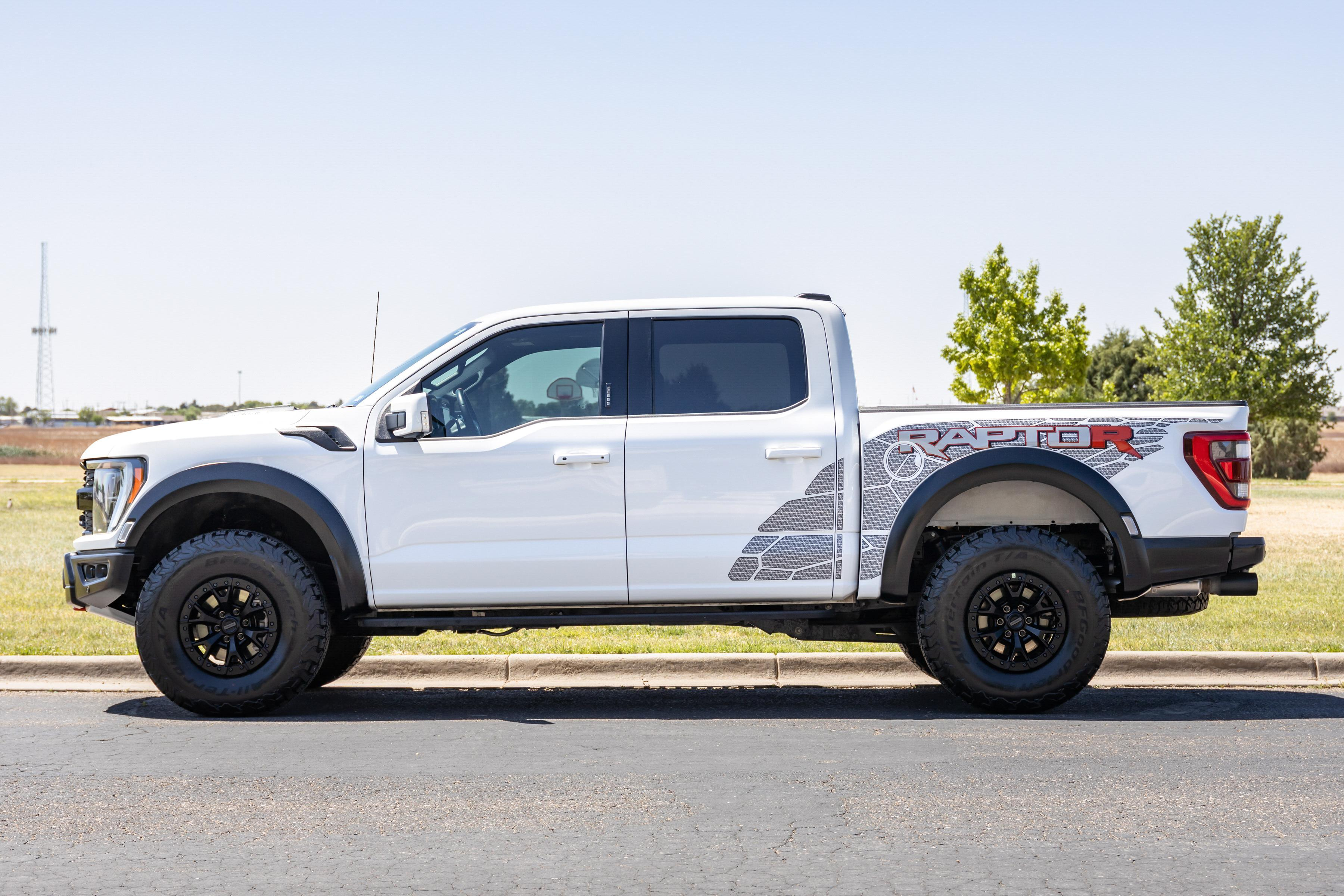 2023 Ford F-150 Raptor R image 6