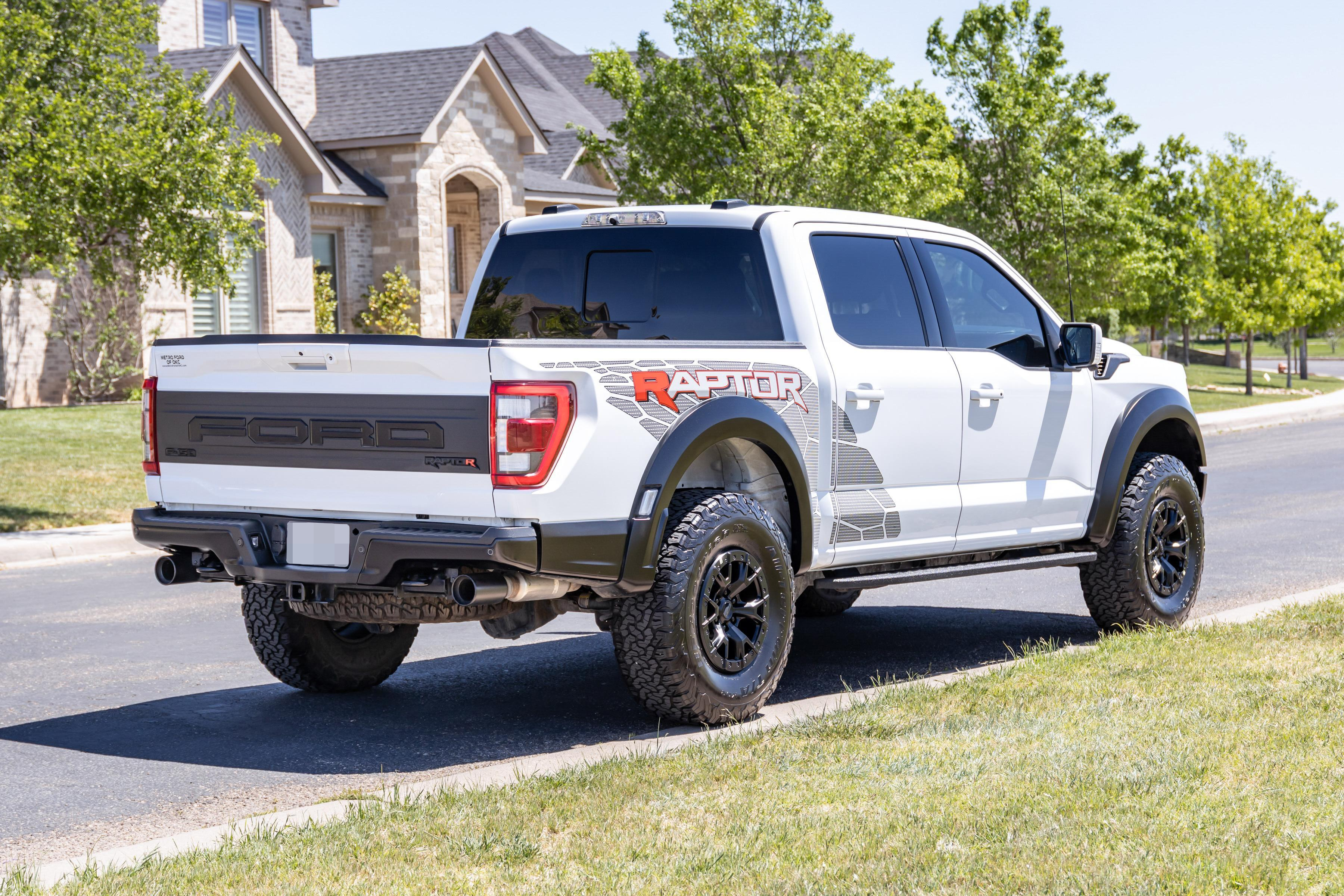 2023 Ford F-150 Raptor R image 8