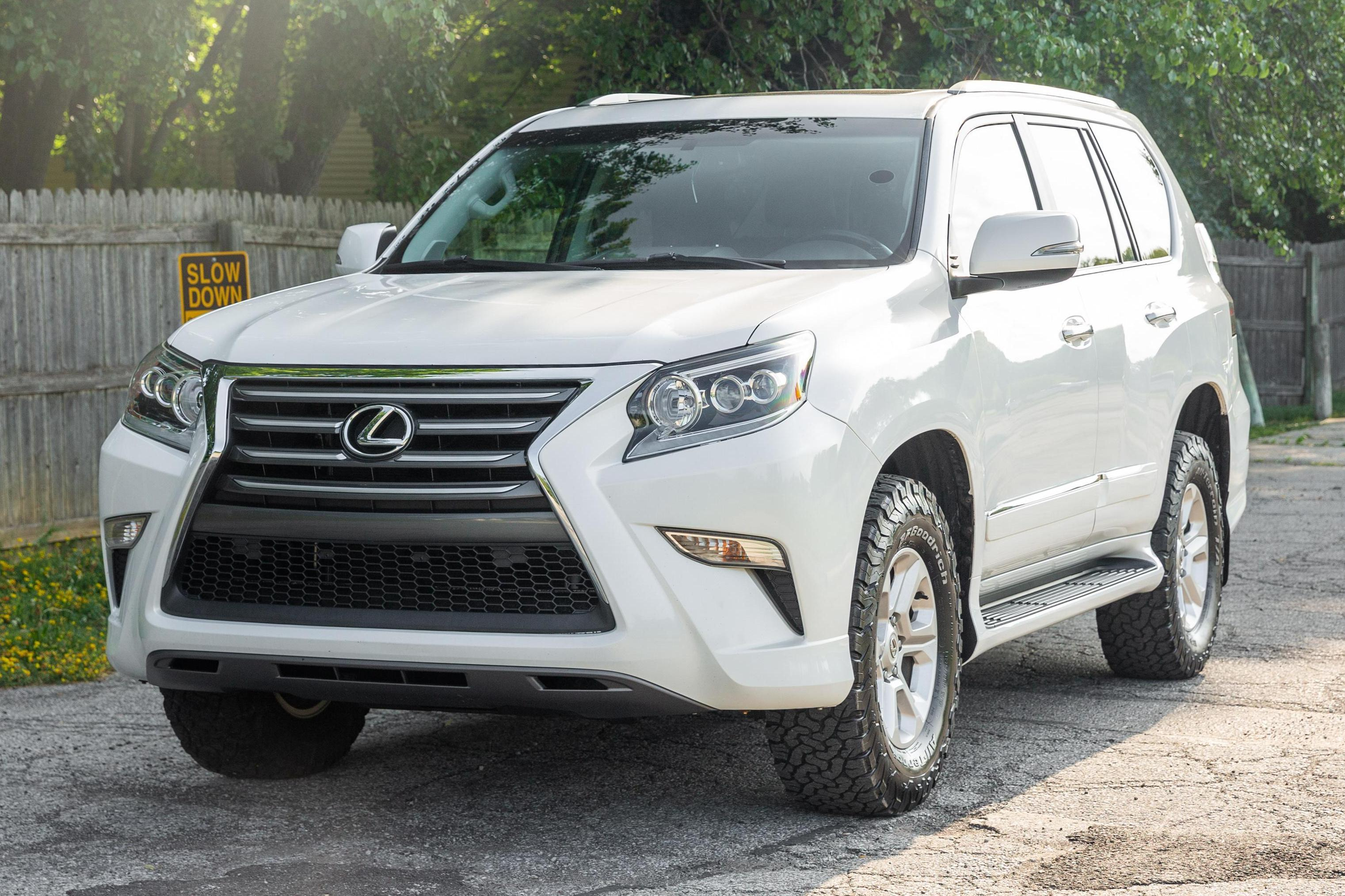 2016 Lexus GX Base
