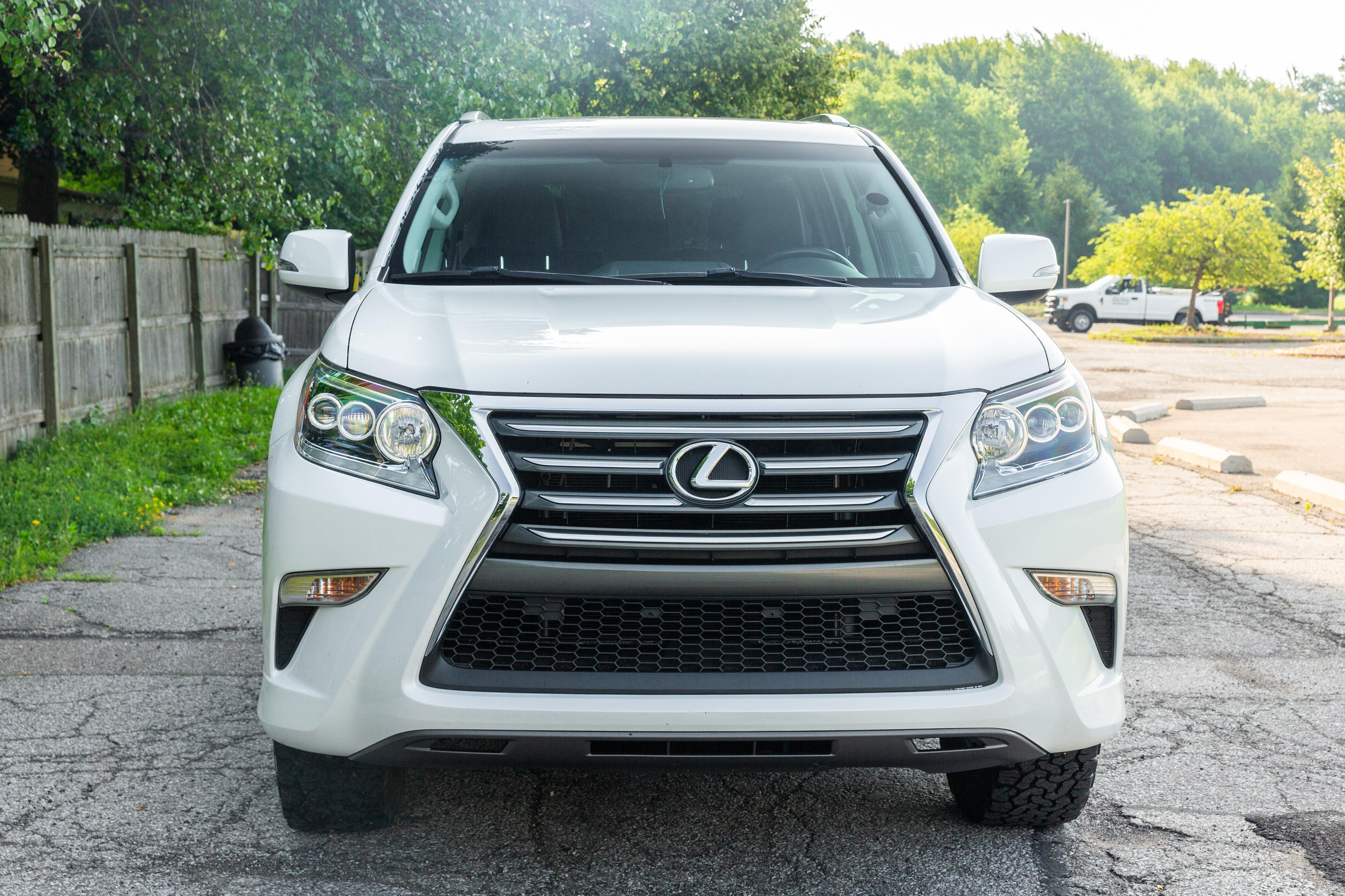 2016 Lexus GX 460 image 7