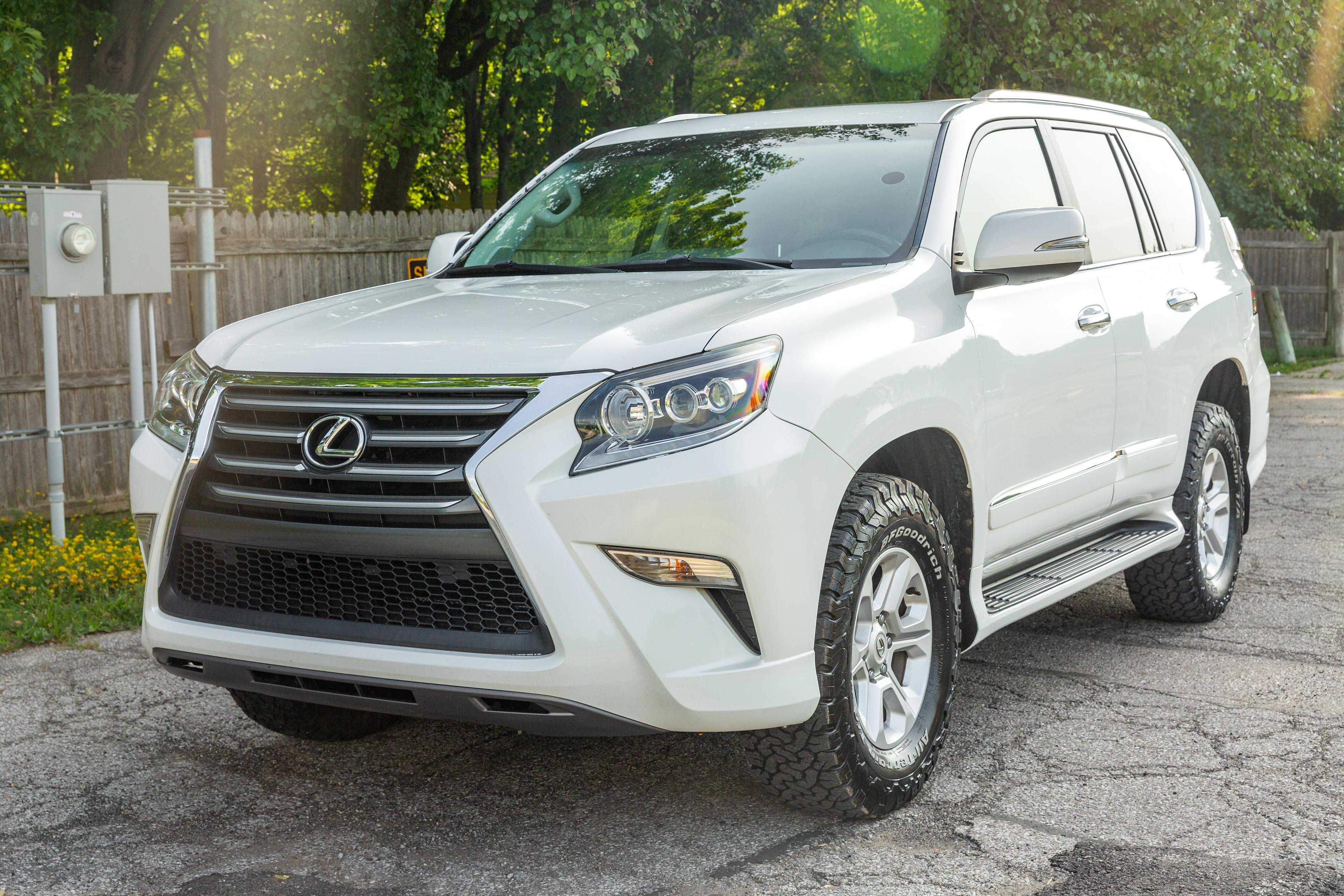 2016 Lexus GX 460 image 8